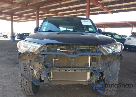 2018 Toyota 4Runner Trd Off Road Premium z USA, uszkodzony, nr VIN JTEBU5JR5J5505748